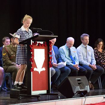 Anzac Day Service Yr 3 10