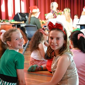 2025 t4 Wk 9 Carols the College 37