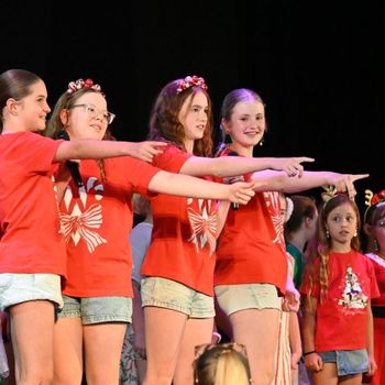 2025 t4 Wk 9 Carols the College 317