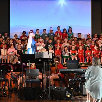 2025 t4 Wk 9 Carols the College 49