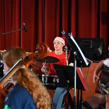 2025 t4 Wk 9 Carols the College 7