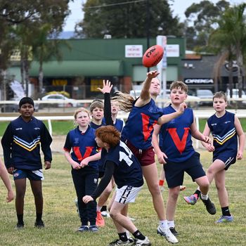 2025 T3 Wk 1 Prim Winter Sports AFL 05