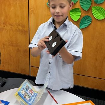 2025 Year 2 Then Now artefact investigation 4