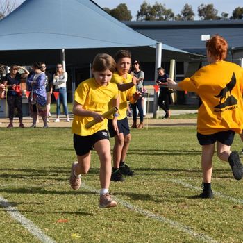 05 Fri Primary Athletics Relay 21