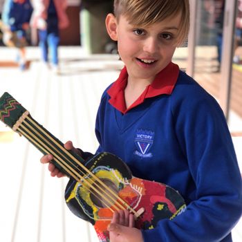 Yr 4 Art Mixed Media Guitars 4