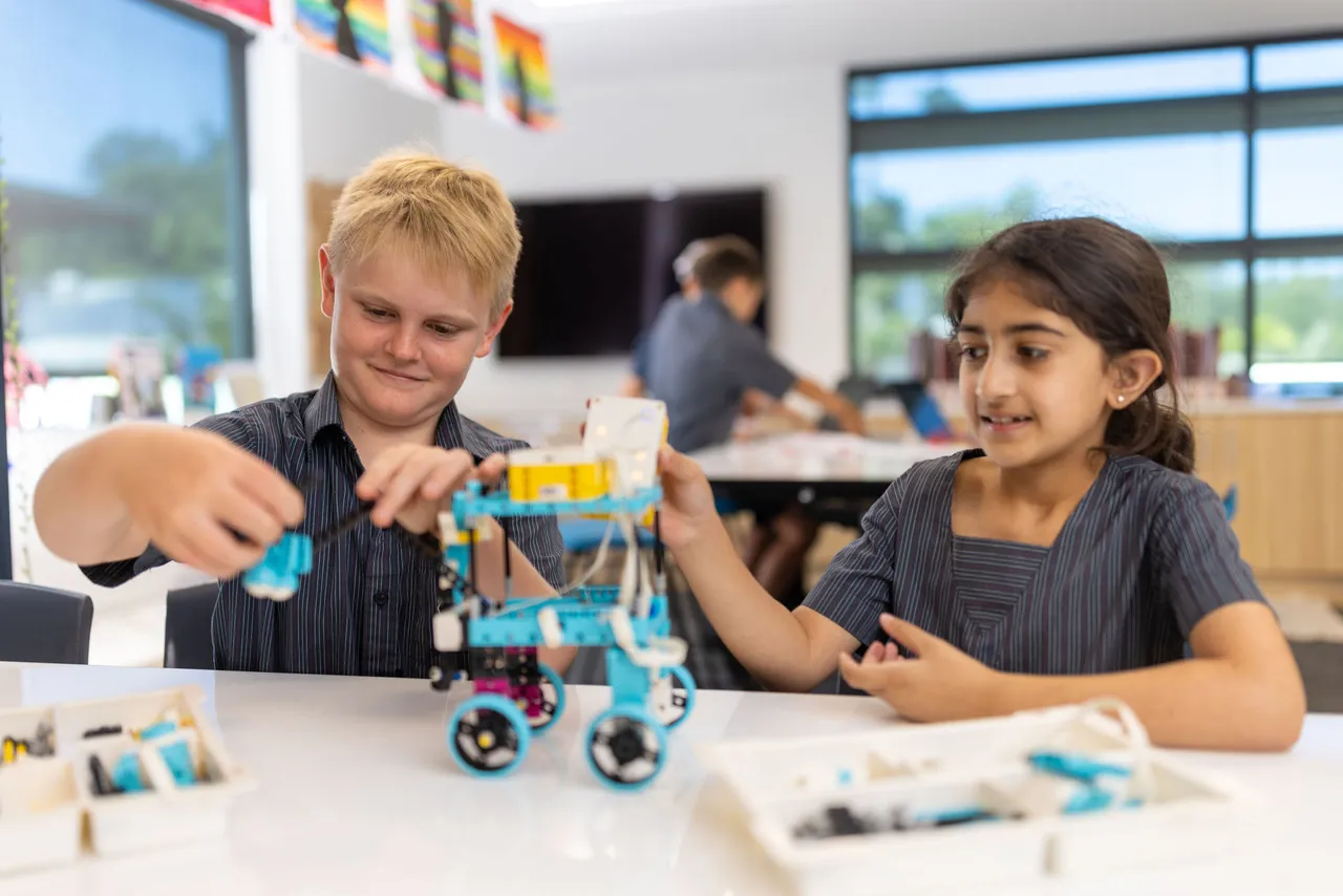 Students engaged in innovative learning and STEM activities at a private primary school in Coffs Harbour