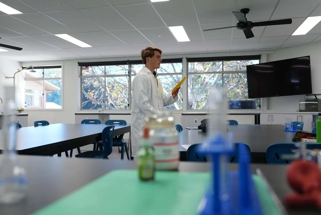 Remote learning NSW secondary students accessing lessons
