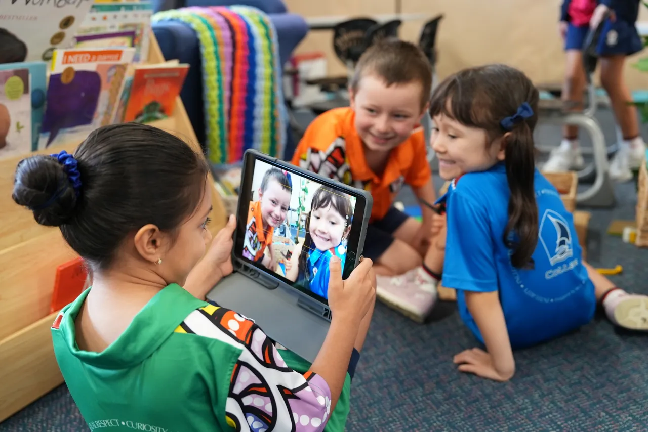 children-exploring-kindergarten-learning-spaces-bdc-nsw