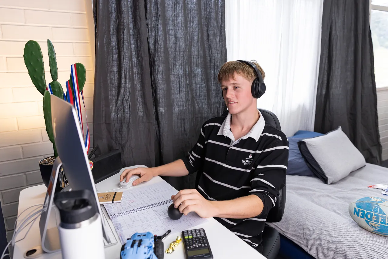 Distance learning NSW home study environment