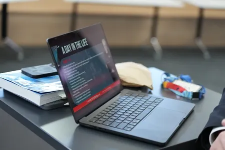Flexible online school learning for Years 7–12 in NSW