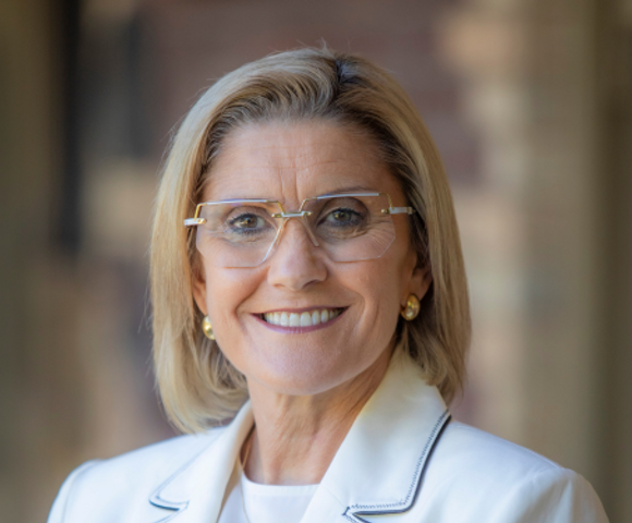 Kim Bence, Principal