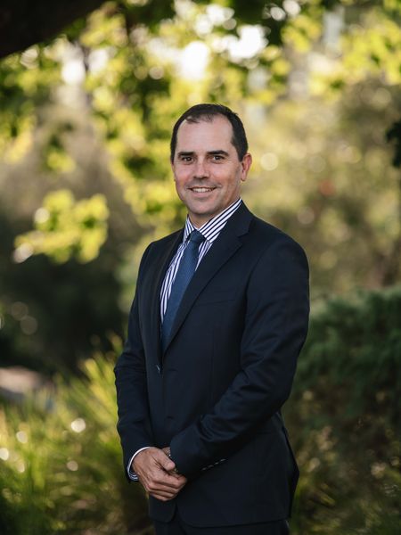 ELTHAM College Board - Stuart Wenn - company secretary