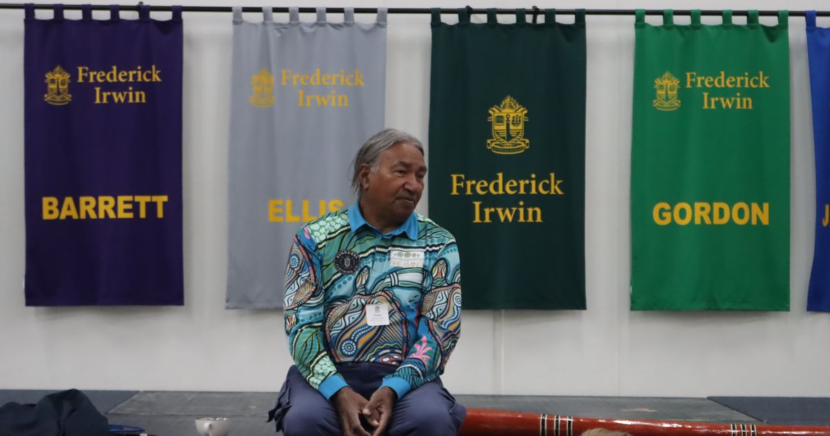 Halls Head Campus visited by George Walley | Frederick Irwin Anglican ...