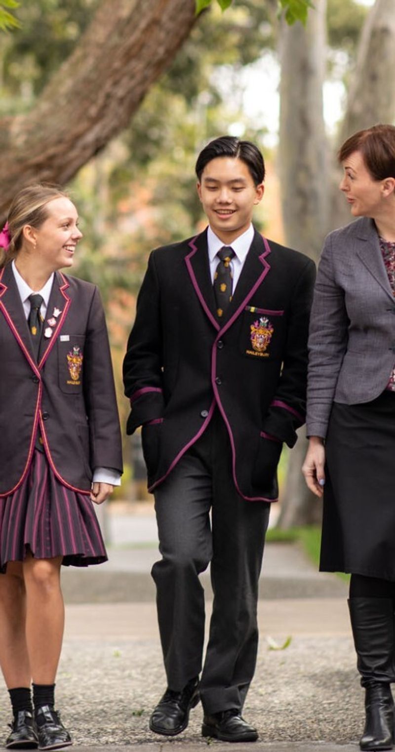 Our schools mobile mo2