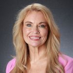 nicole-sangrigoli-business-manager