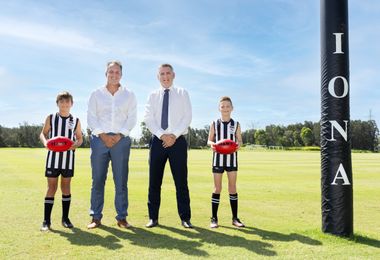 Damien Mitchelmore (AFL Venue & Government Partnerships Manager, QLD), Trevor Goodwin (Iona College Principal), and students