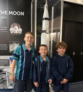 Year 3 Students at Brisbane Planetarium 3