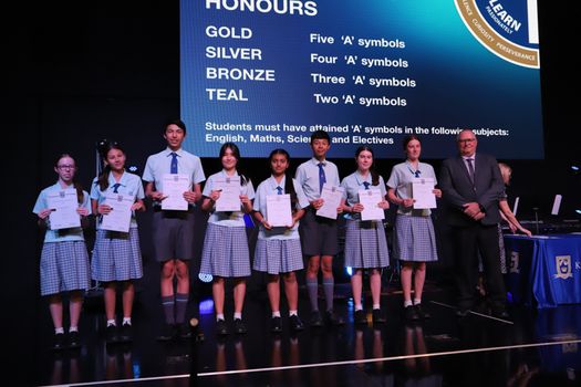 Honours 10 Aug 8