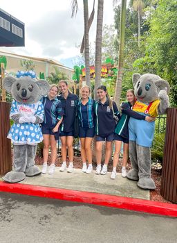 Year 12 Business Students Dreamworld Excursion Web 3