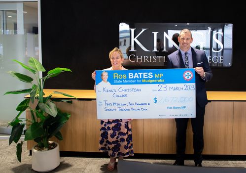 Ros Bates Presenting Cheque March 2023 Web 2