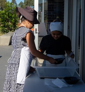 Year 5 colonial incursion 6351