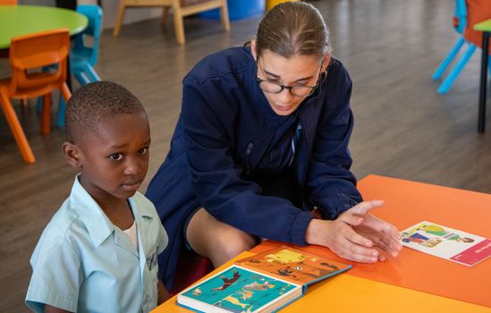 Year 7 reading to prep students 7179