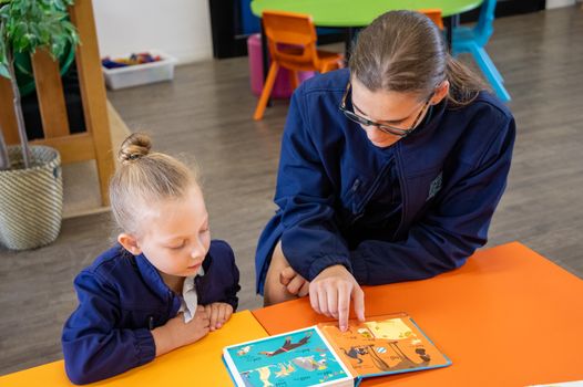 Year 7 reading to prep students 7187