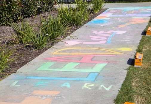 Yr 7 chalk path art 4773