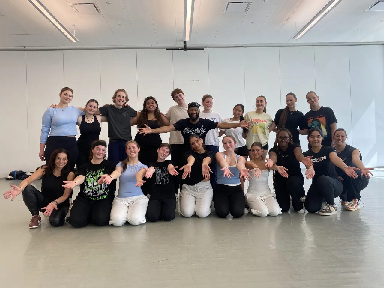 Middle and upper secondary school aged students gathered around renowned Hip Hop choreographer, Alvin Ailey, at the conclusion of their exclusive masterclass.