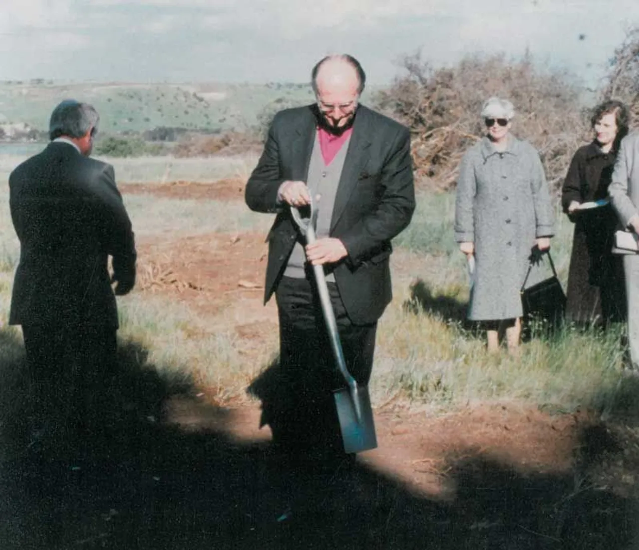 Archival photo from October 20, 1986, capturing the groundbreaking ceremony at Keilor with Bishop John Stewart, marking the beginning of Overnewton’s founding chapter.