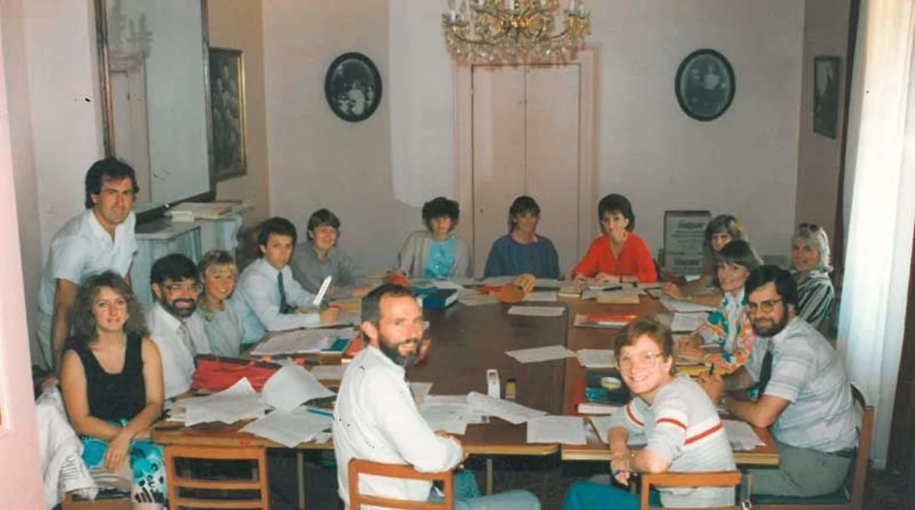 Archival photo from 1987 showing the staff conference held before the opening of Overnewton, capturing the early team preparing for the school’s inaugural year.