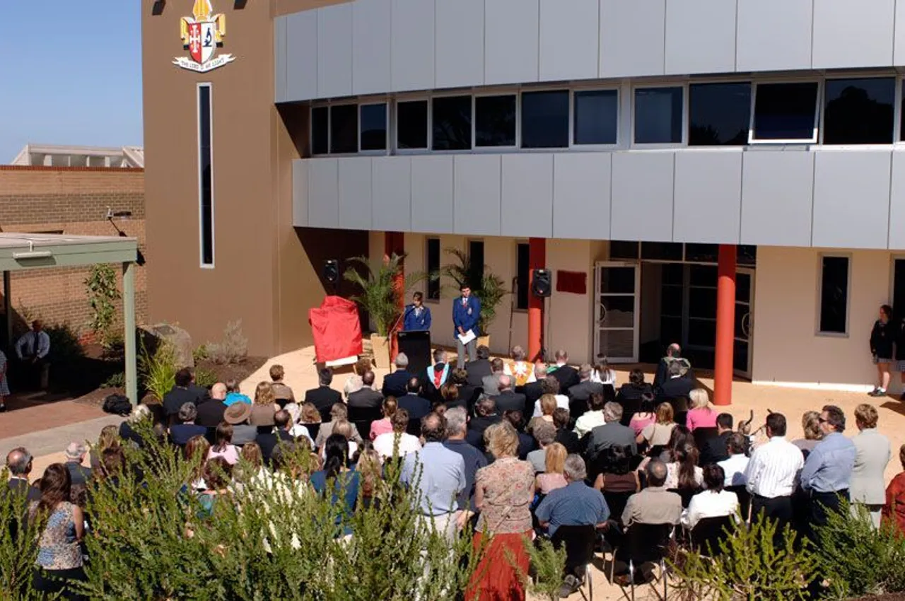 Photo from 2006 showing a large group gathered for the official opening of the Richardson Centre at Overnewton, celebrating the addition of this important facility to the campus.