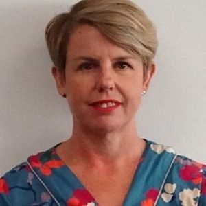 Dr Tracy Bourne
