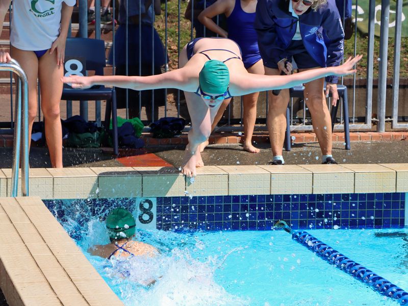 Wishart, Chalmers share the win at Girls’ School House relays
