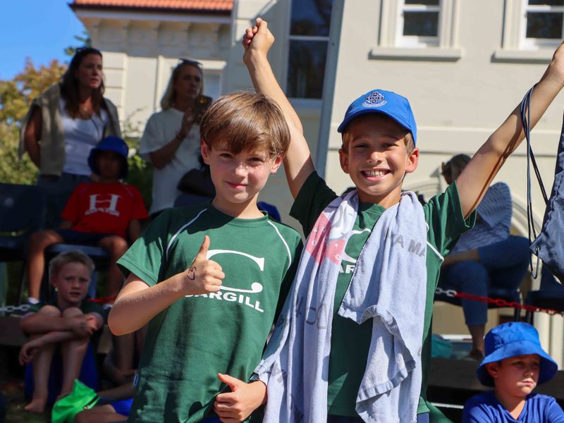 Chalmers Surge to Relays Victory