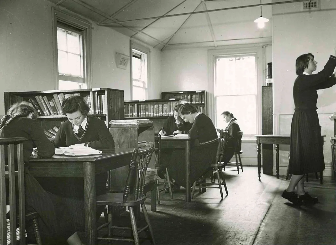 Students in the Marlton Library in 1952. The start of St Michael's being a Co-educational Private School