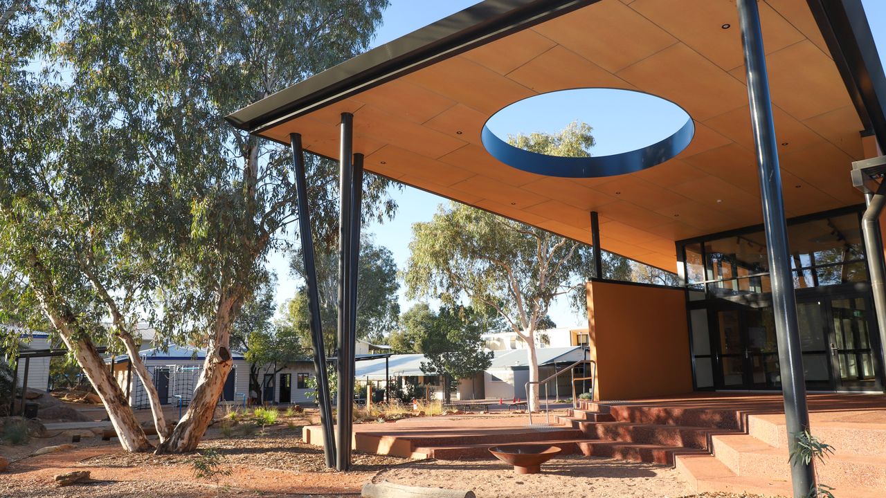 Watch The Discovery Centre being built