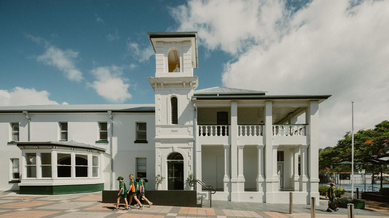 Students walking in front of the Morven