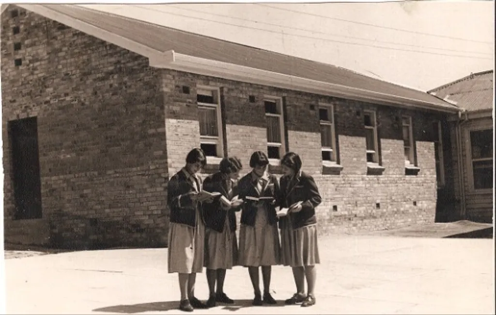 Our lady s dormitory chelsea house c1960